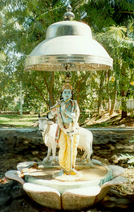     - Krishna statue in Puttaparthi